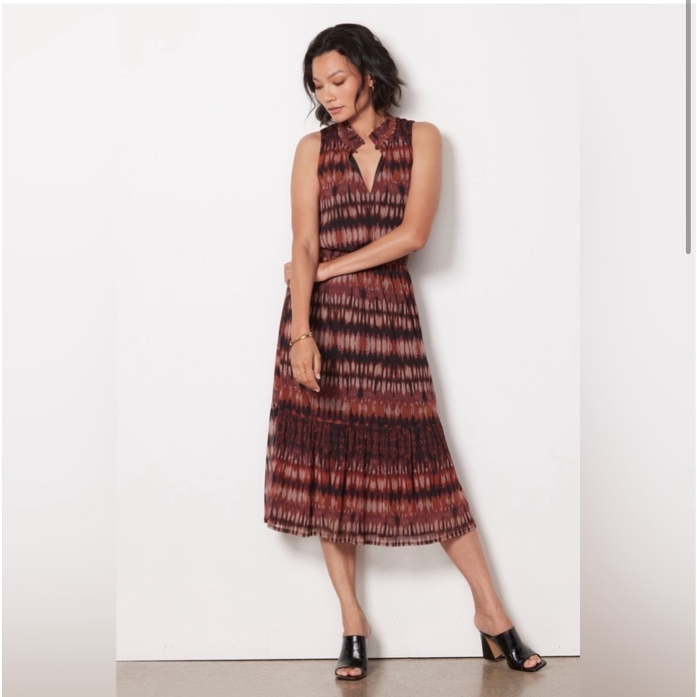 Evereve Gretta Mock Neck Midi Dress | medium
Tiedye tribal brown modern … - Picture 3 of 9
